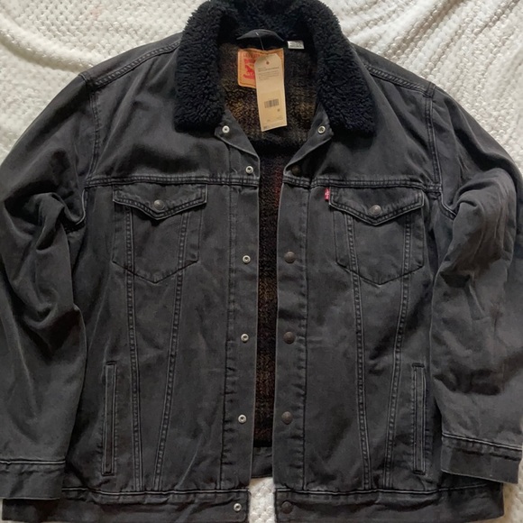 NWT Levi’s Fleece Lined Demin Jacket